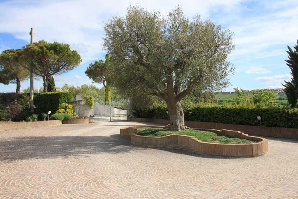 Villa Dolcevita San Costanzo Buitenkant foto