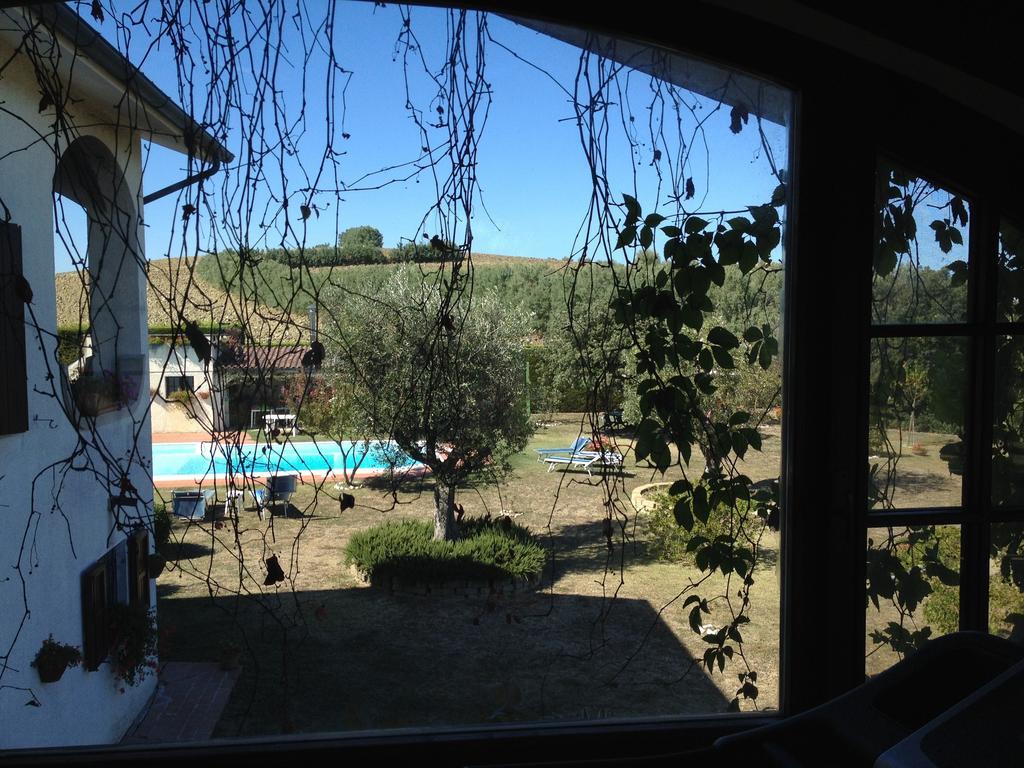 Villa Dolcevita San Costanzo Kamer foto