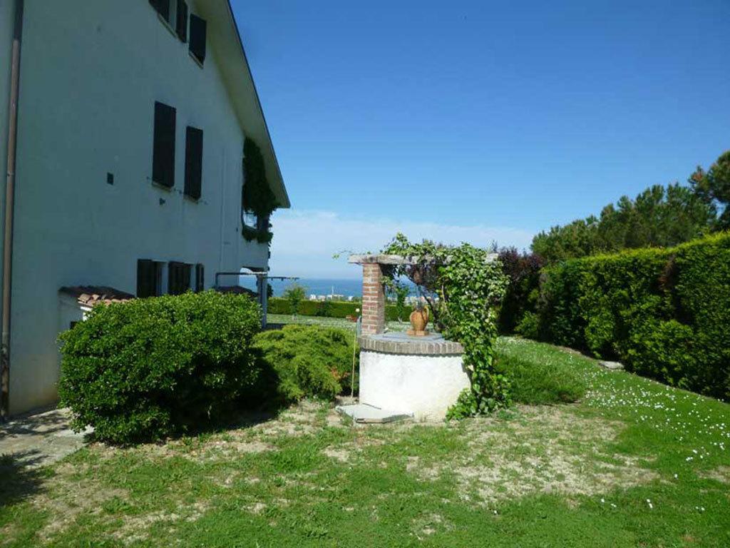 Villa Dolcevita San Costanzo Buitenkant foto